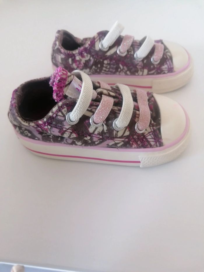 Converse taille 20 - photo numéro 3