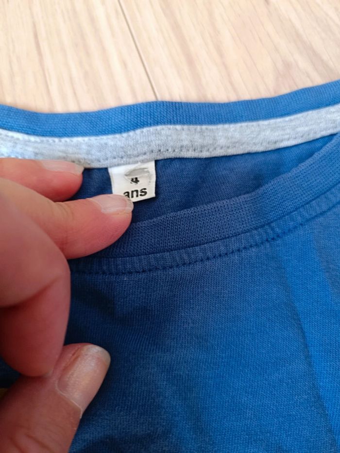 Lot maillots de corps et hauts de pyjamas 4 ans - photo numéro 8