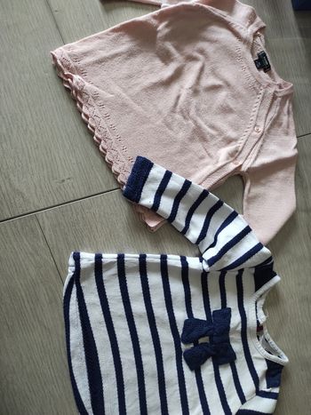 Lot petits pulls légers