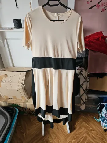 Robe asymétrique t46-48 américaine