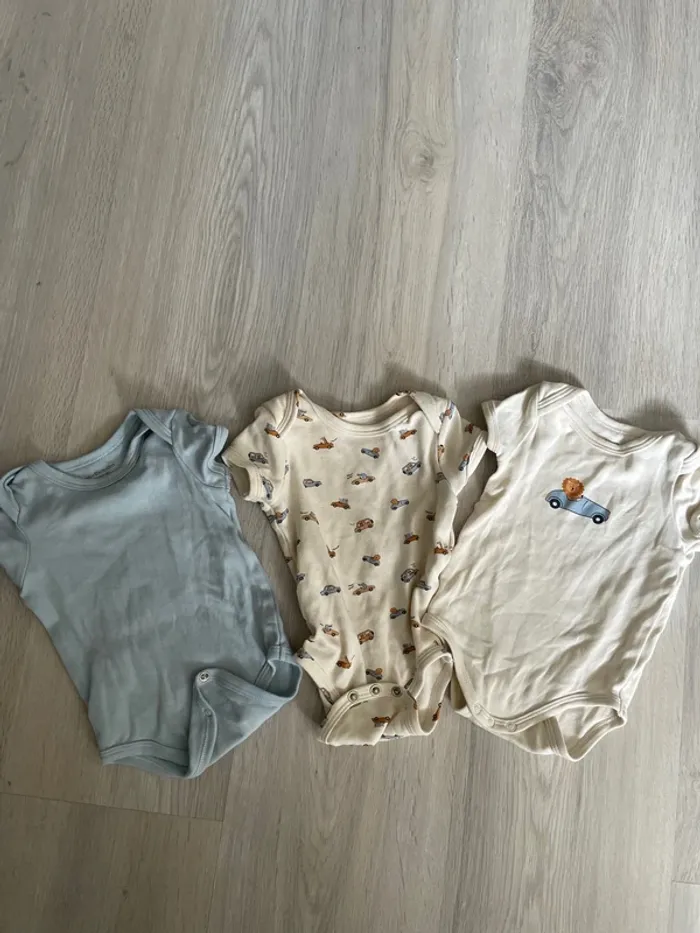 Lot 3 bodys verbaudet
