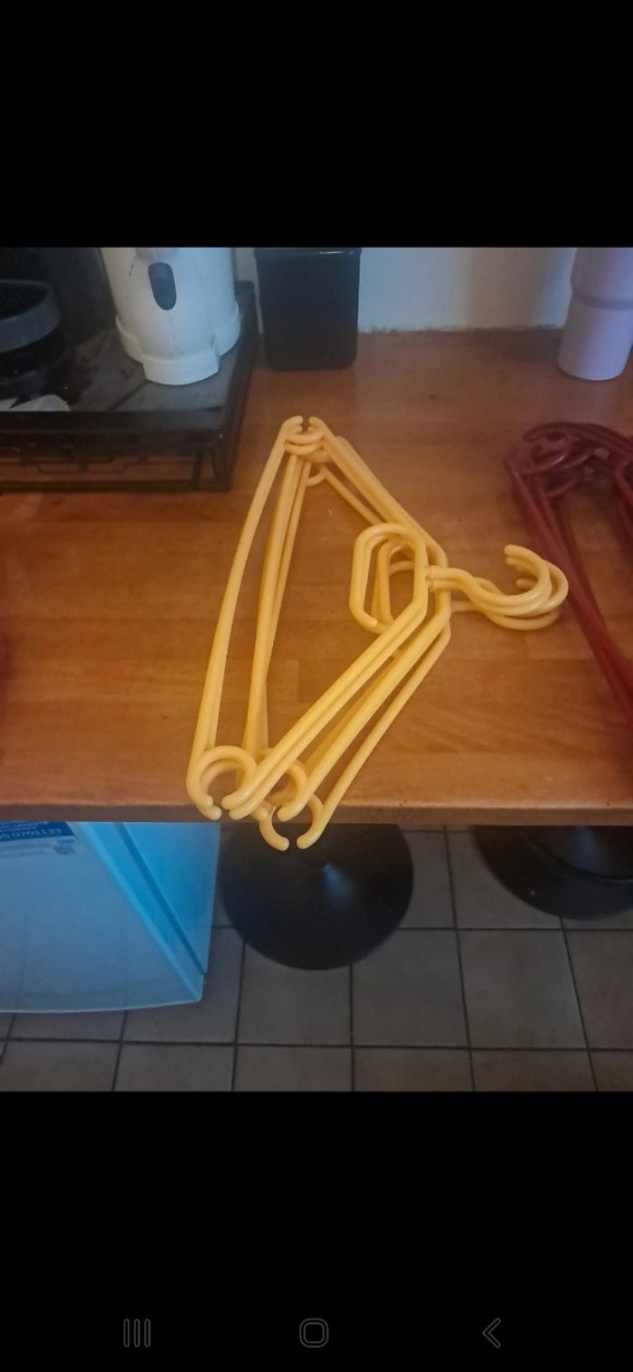 Lot de 31 cintres ikea - photo numéro 2