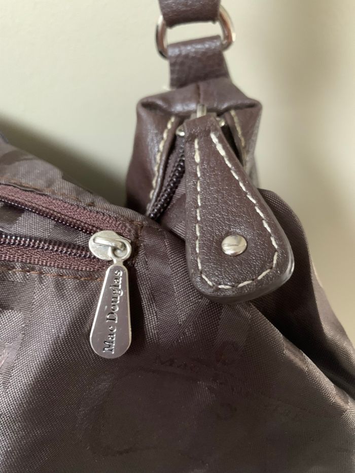 Sac bandoulière en cuir marron Mac Douglas en très bon état - photo numéro 5