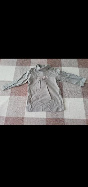 Tee shirt col roulé manches longues taupe cocoon 9 mois neuf 1€