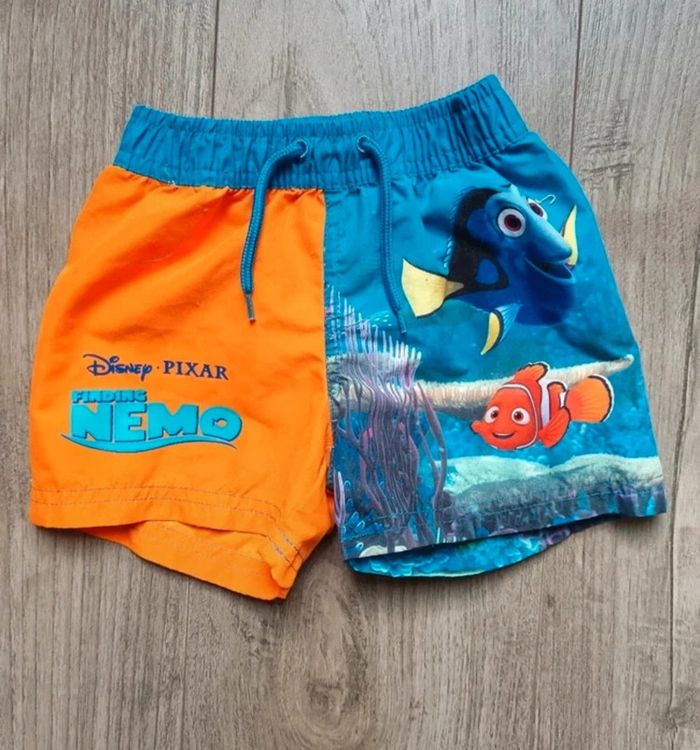 Maillot de bain short Disney Némo 12/18 mois
Neuf
