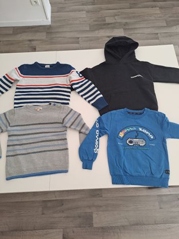 Lot 5 ans garçon
Pulls et sweat