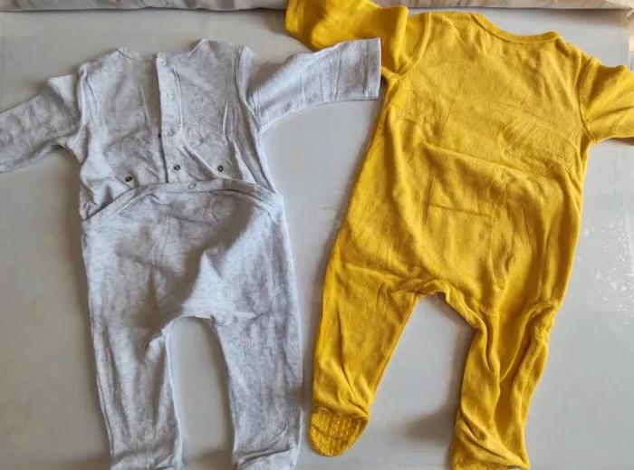 Lot 12 mois pyjamas velour et cotonpied anti derapant - photo numéro 7