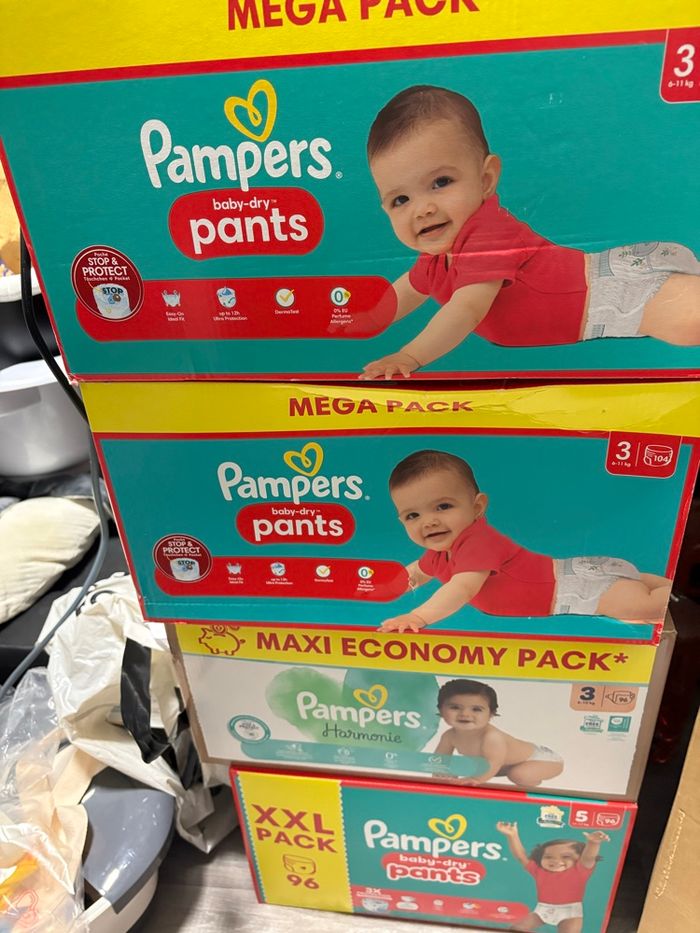 Couches Pampers - photo numéro 2