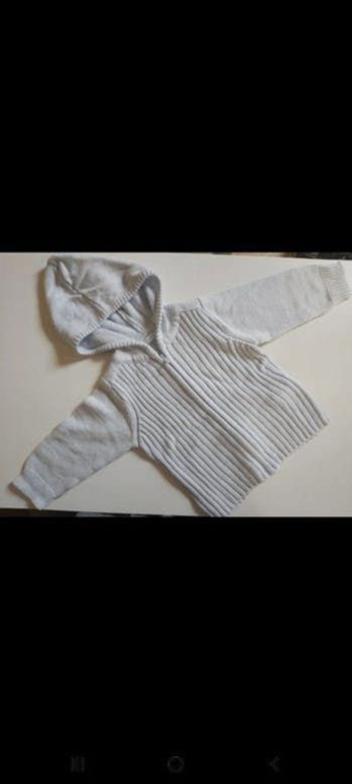 Gilet à capuche 12 mois