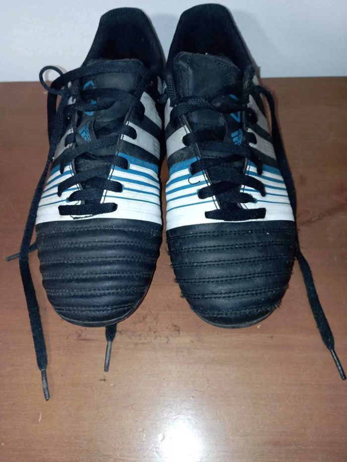 Basket de football enfants taille 38 marque Adidas très bon état - photo numéro 5