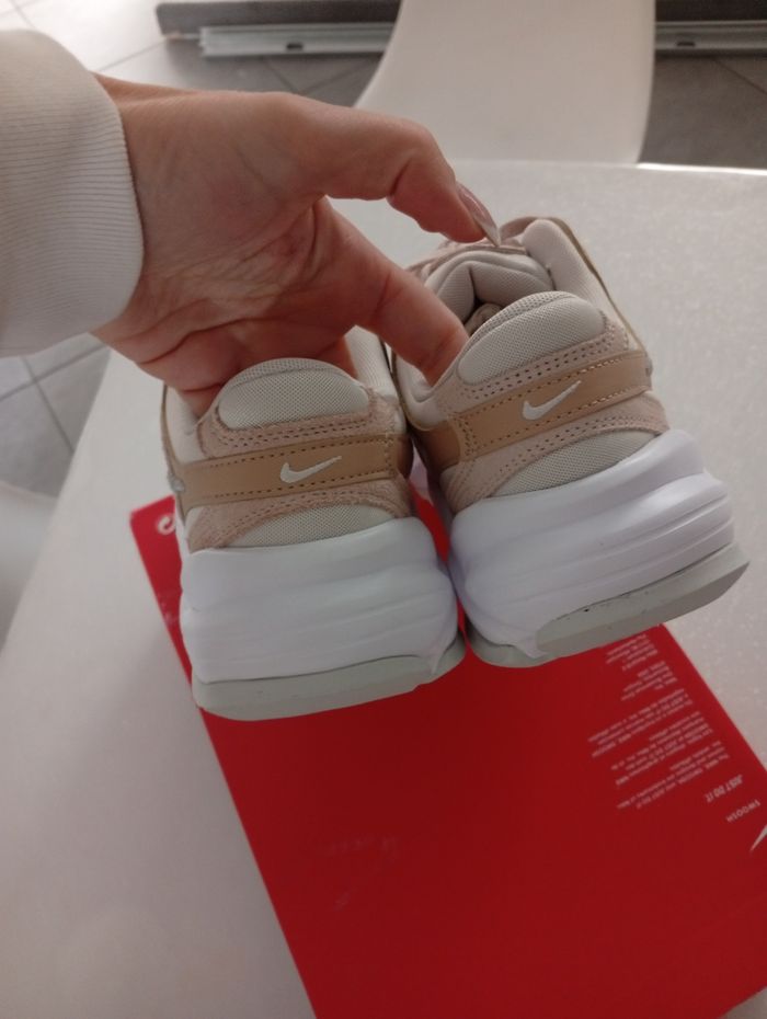 Basket Nike 42.5 mixte - photo numéro 6