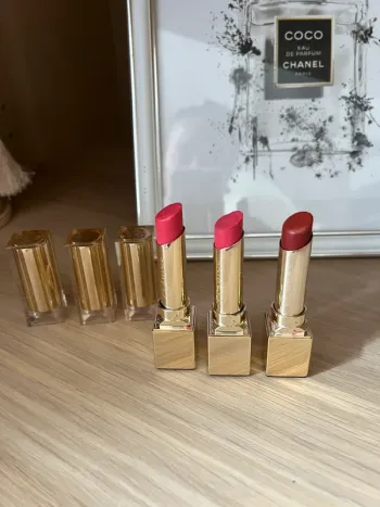 3 rouges à lèvres clarins