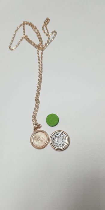 Collier aromathérapie neuf