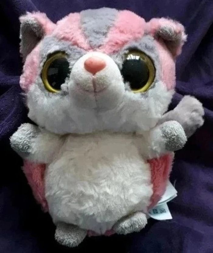 2 peluches gros yeux
