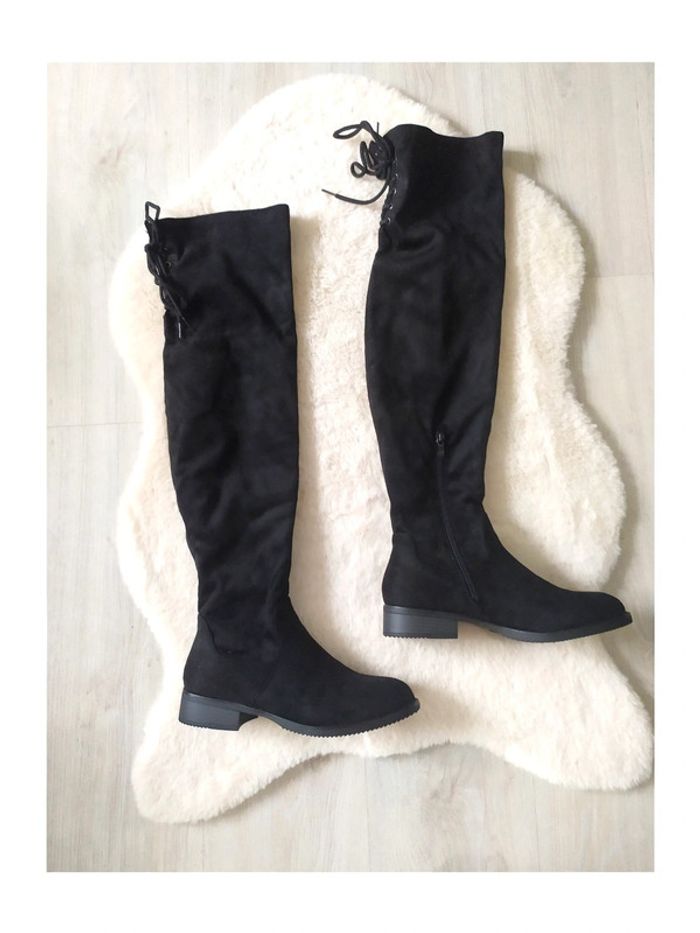 Bottes cuissardes aspect daim suédé à talon presque plat - photo numéro 2