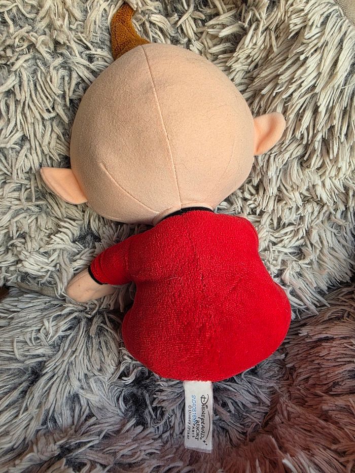 Peluche disney bebe jack jack des indestructible disneyland paris - photo numéro 2