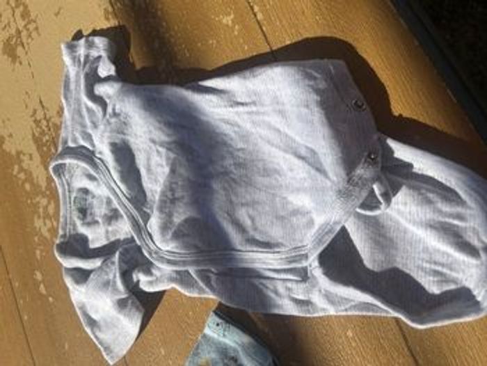 Bodies taille 3 mois - photo numéro 7