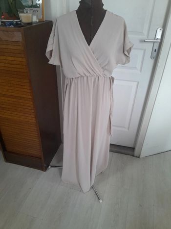 Jolie robe longue unie été neuve avec étiquette New Collection taille unique