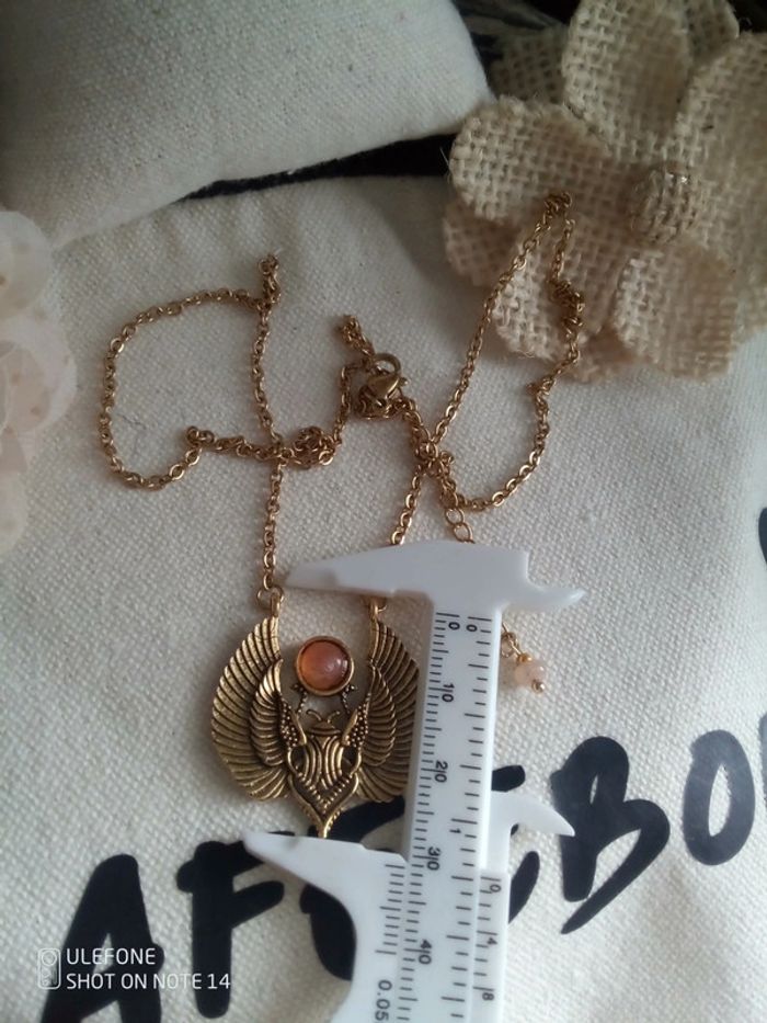 Collier scarabée doré avec pierre naturelle du soleil - photo numéro 3