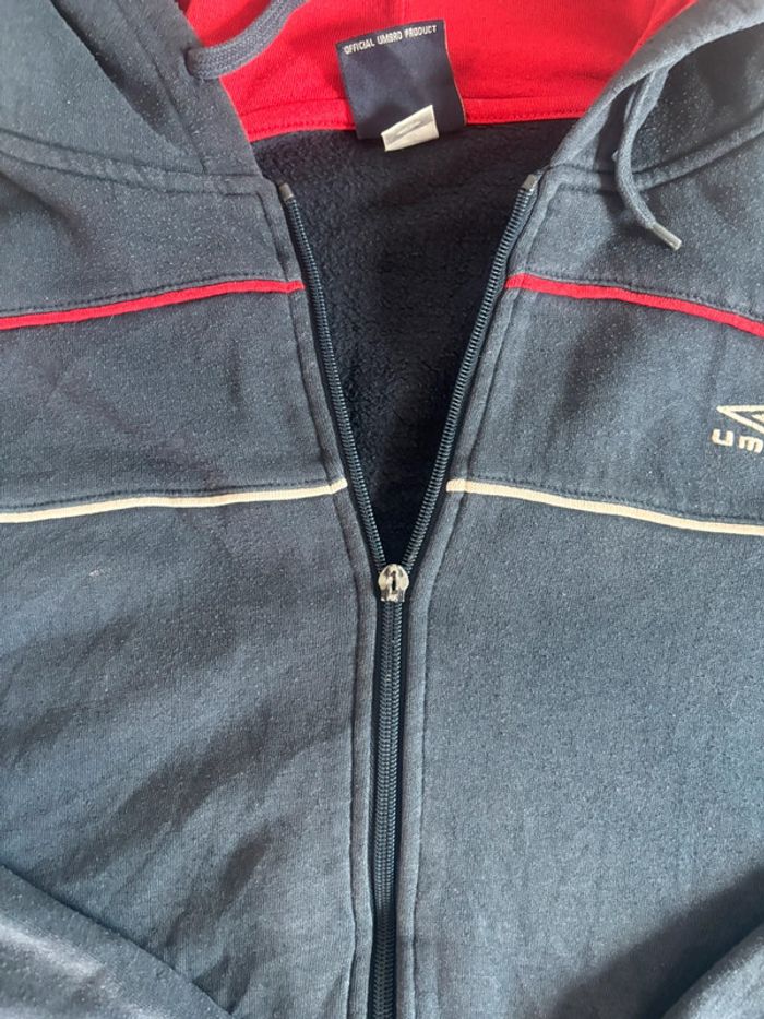 Veste manche longue bleu marine à rayure blanche et rouge Umbro xl - photo numéro 5