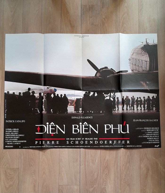 Grande Affiche horizontale film cinéma Dien Bien Phu