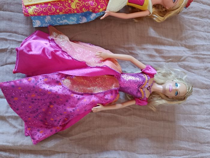 Lot de 3 Barbies princesse - photo numéro 2