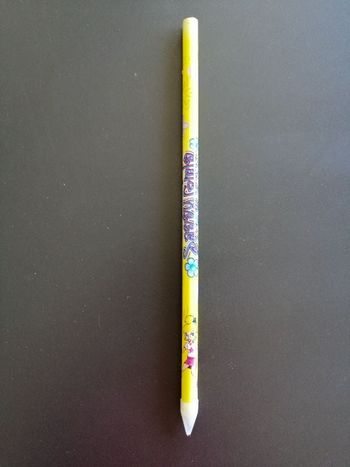 Crayon bois en bon état