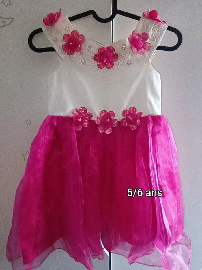 Robe de cérémonie, pour les fêtes ou déguisement rose et blanche 5/6 ans
