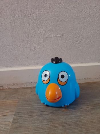 2 tirelires et une boite oiseau