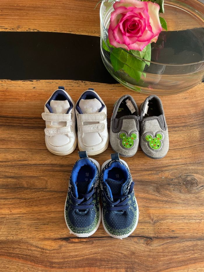 Lot de chaussures bébé - taille 18 - photo numéro 7