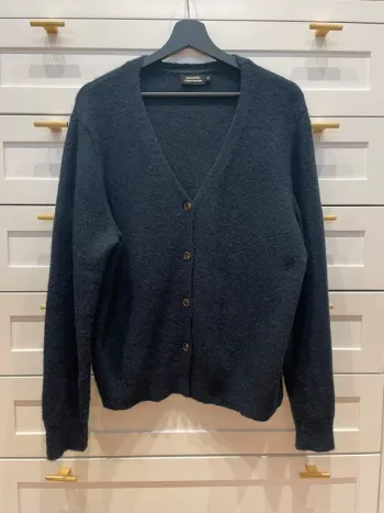 Cardigan contenant de l’alpaga