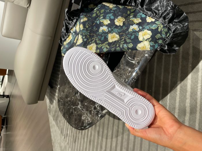 Nike_ Air_ Force_ 1_ Low '07_ Biały R.43 - photo numéro 5