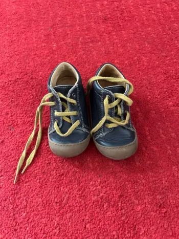 Première chaussure de marche
