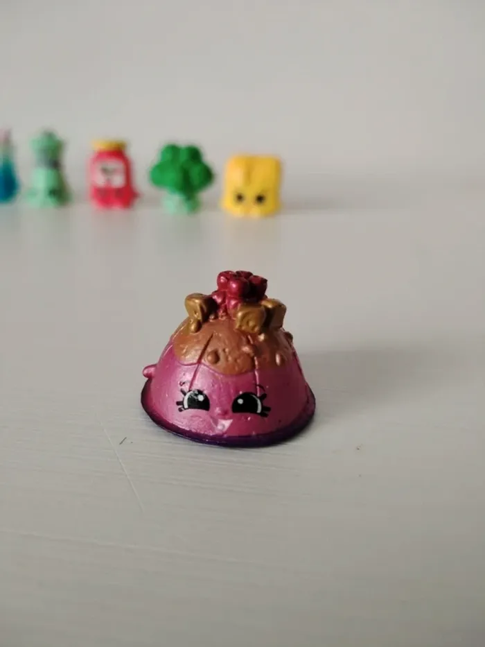 Lots de 13 figurines shopkins - photo numéro 8