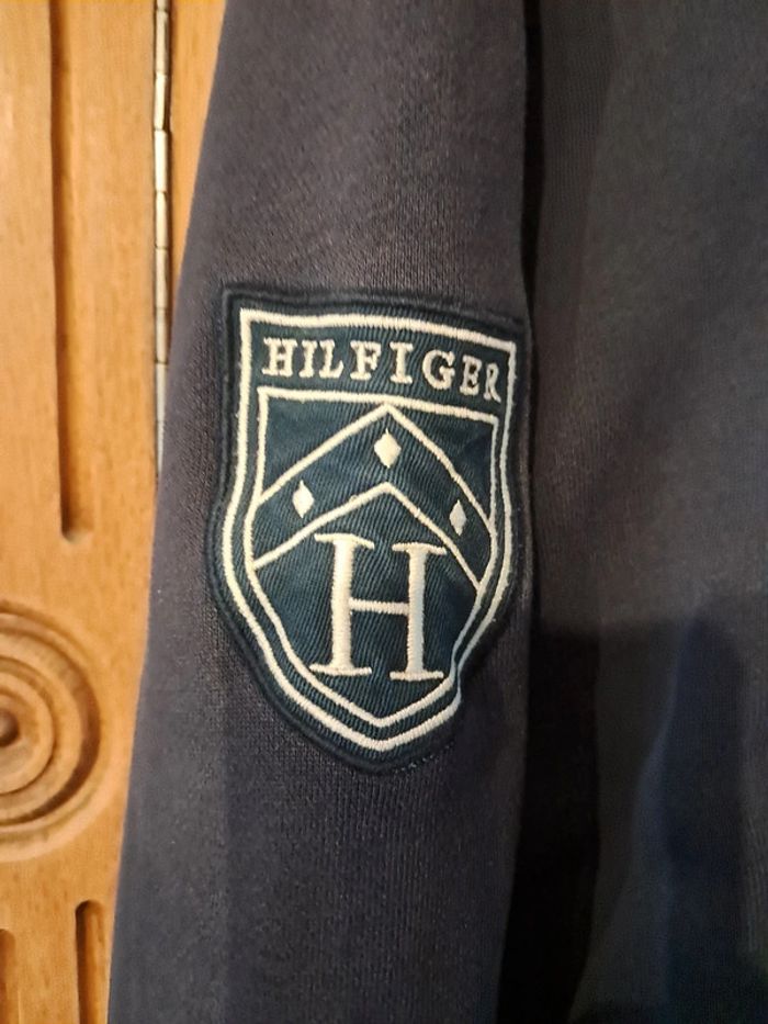 Pull à capuche Tommy Hilfiger numéro 8 - photo numéro 9