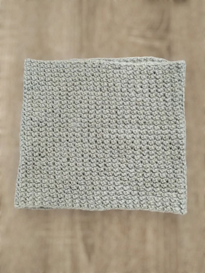 Cache cou fait main (voir mensurations 😊)