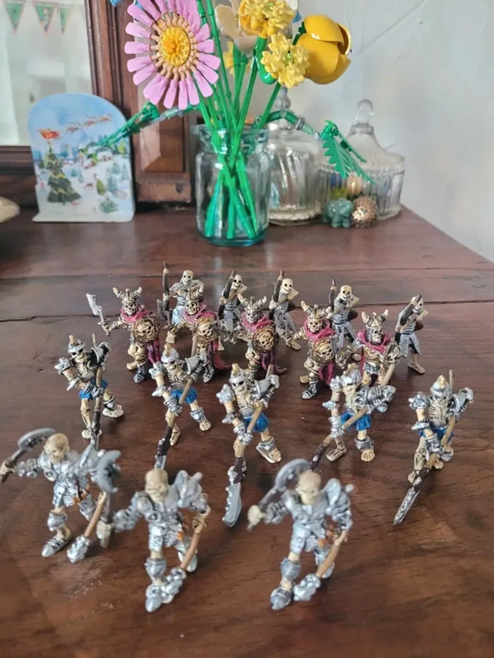 Vends lot de 18 personnages plastoy tubo terres hostiles - photo numéro 6