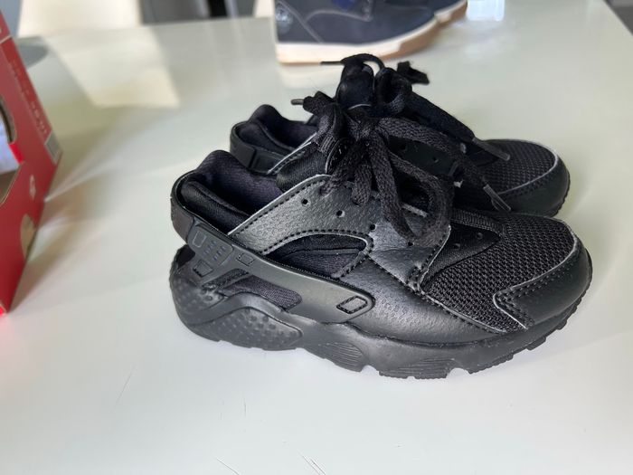 Basket enfant Nike huarache - photo numéro 5