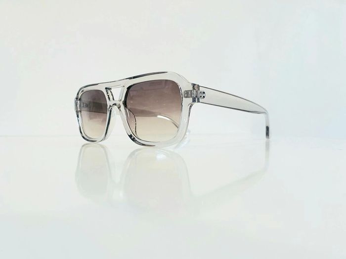 Lunette de soleil mixte transparente verres kaki dégradés uvprotection catégorie 2