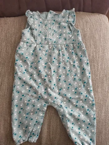 Combinaison fille 12 mois excellent état zeeman