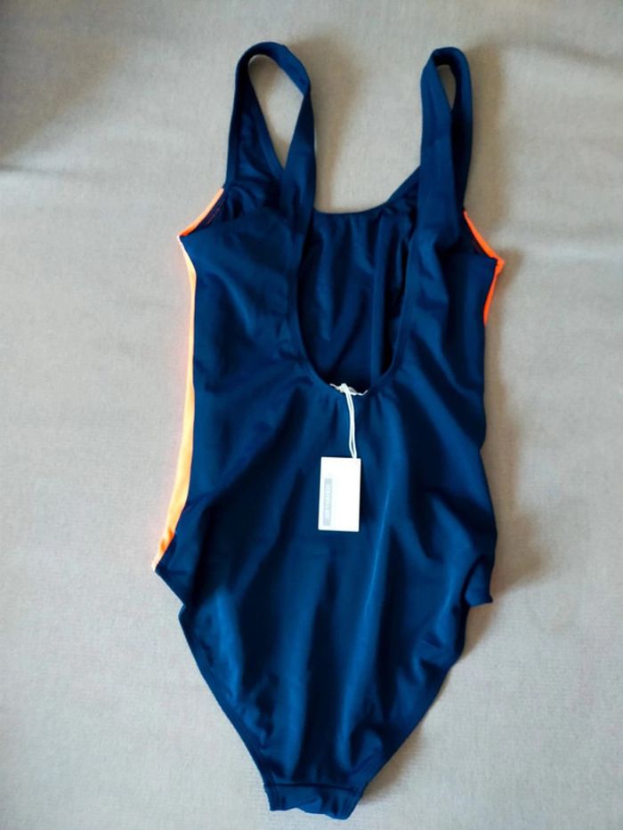 Maillot de bain 1 pièce – Bleu marine et orange fluo – Taille 36/38 – Lot disponible - photo numéro 2