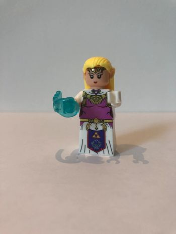 Figurine type lego princesse Zelda. The légend of Zelda