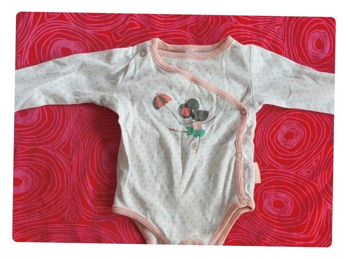 Body croisé bébé - motif ballon, en très bon état, taille 3 mois - photo numéro 2