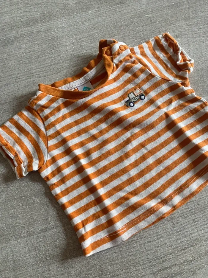 T-shirt bébé - 3 mois été - photo numéro 2