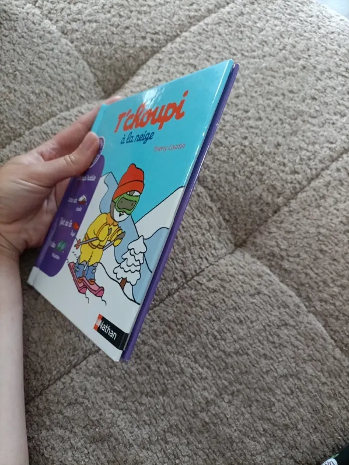 Livre T'choupi à la neige - photo numéro 6
