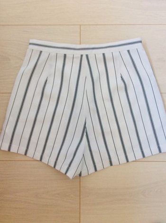 Short Jennyfer T34 - photo numéro 4