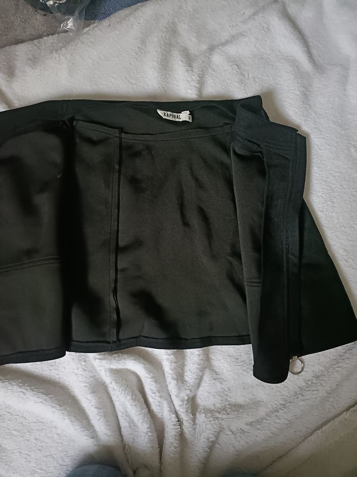 Jupe courte en suédine noire Kaporal XS - photo numéro 2