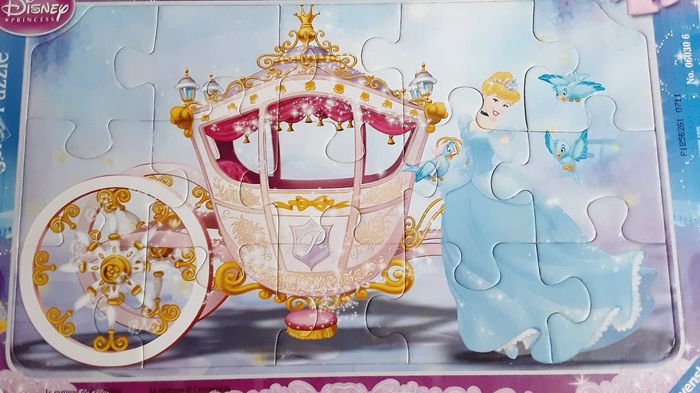 Jeu jouet puzzle cadre Ravensburger 15 pièces Cendrillon et son carrosse - photo numéro 3