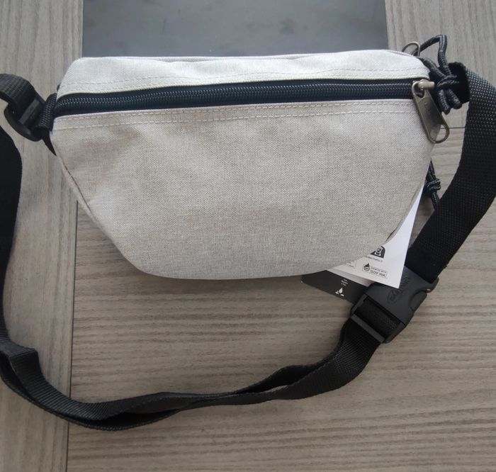 Banane Eastpak - photo numéro 2