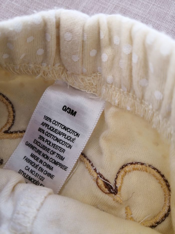Pantalon à pieds 3 mois - photo numéro 3